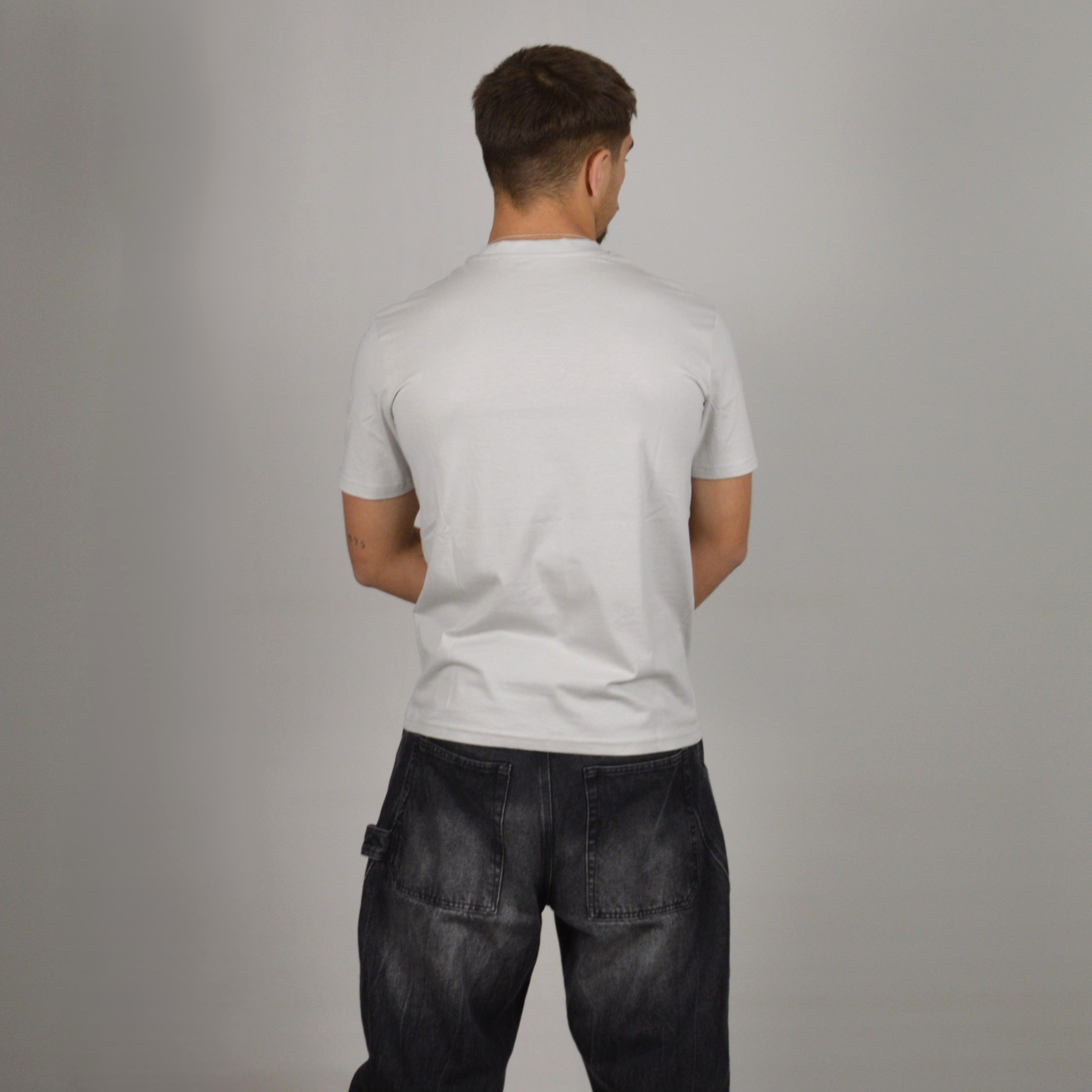BASIC GREY T-SHIRT - FRONT
