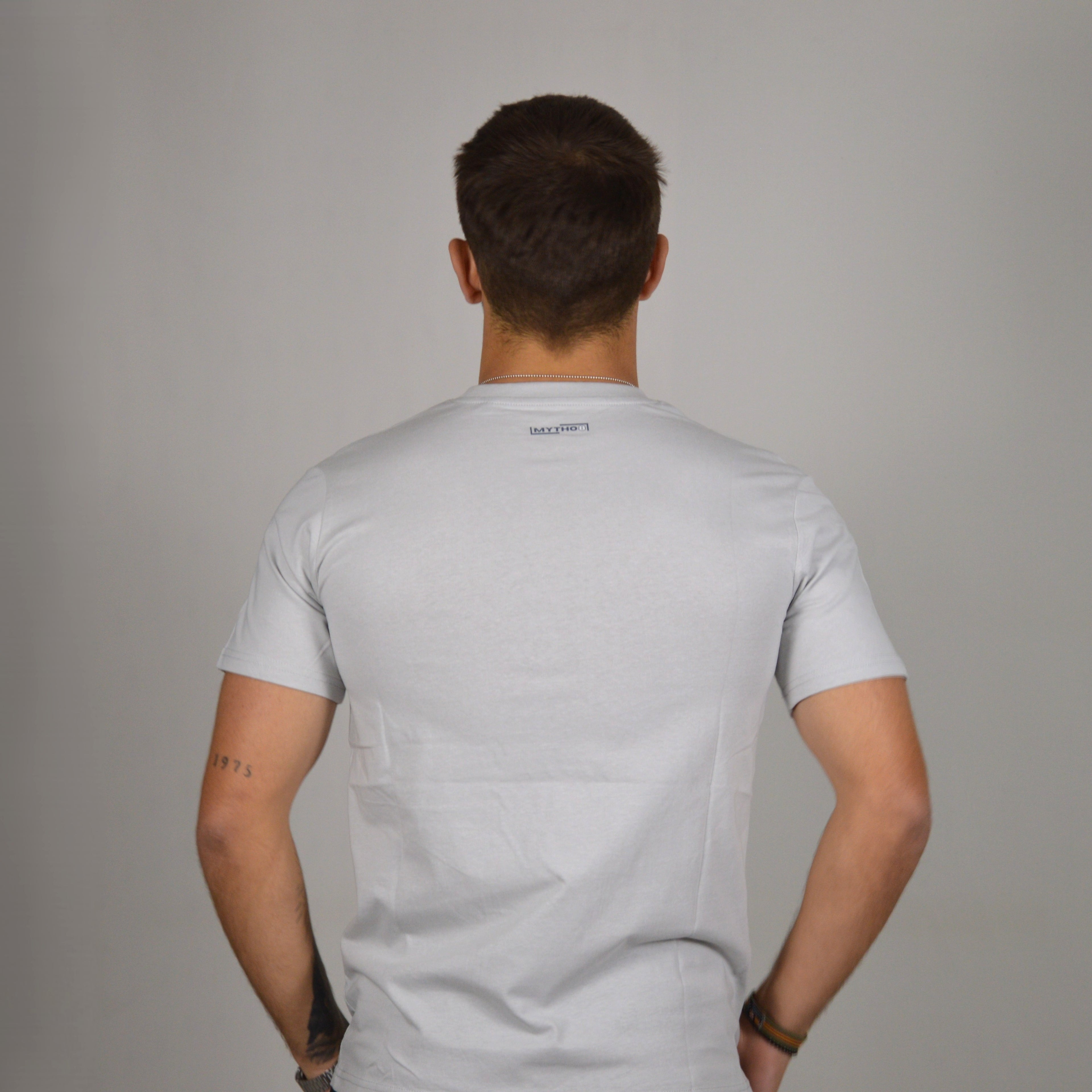BASIC GREY T-SHIRT - BACK