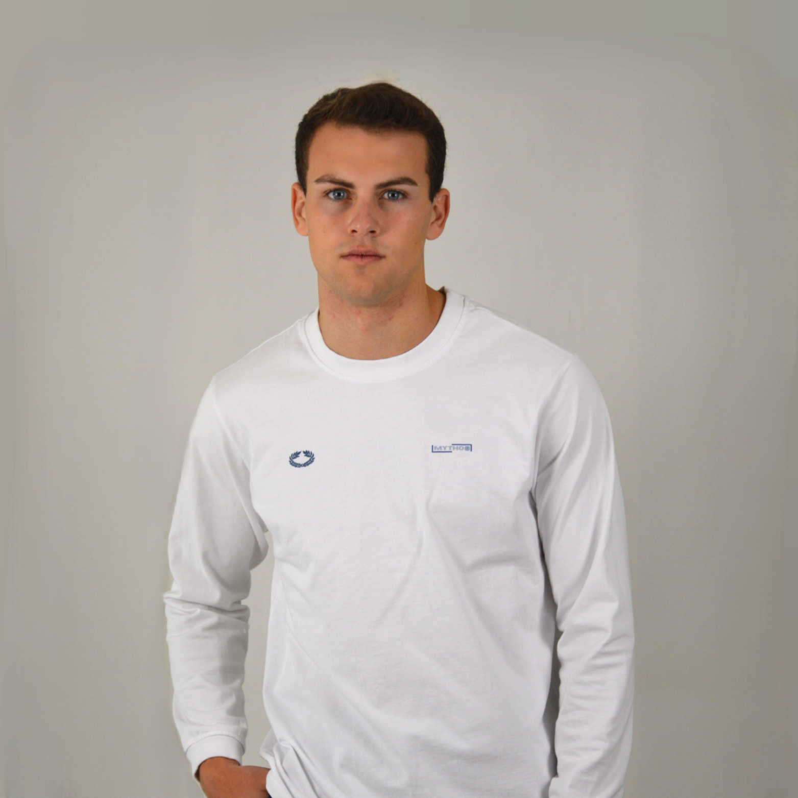 ARETÉ OVERSIZE LONG-SLEEVE WHITE/BLUE