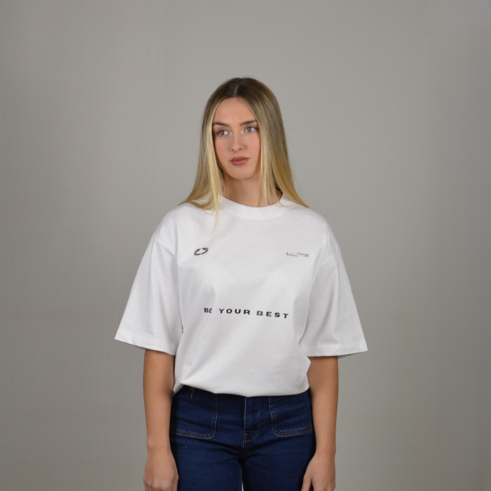 BE STRONGER CROPPED TEE WHITE/BROWN